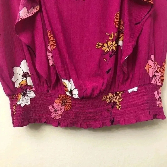 Fuschia Pink Flirty Floral Top by A.N.A. Size S - Picture 2 of 6